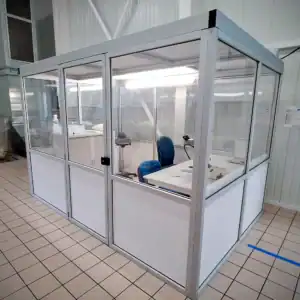 photo de la cabine a destination de l'industrie medicale lumiere allumée